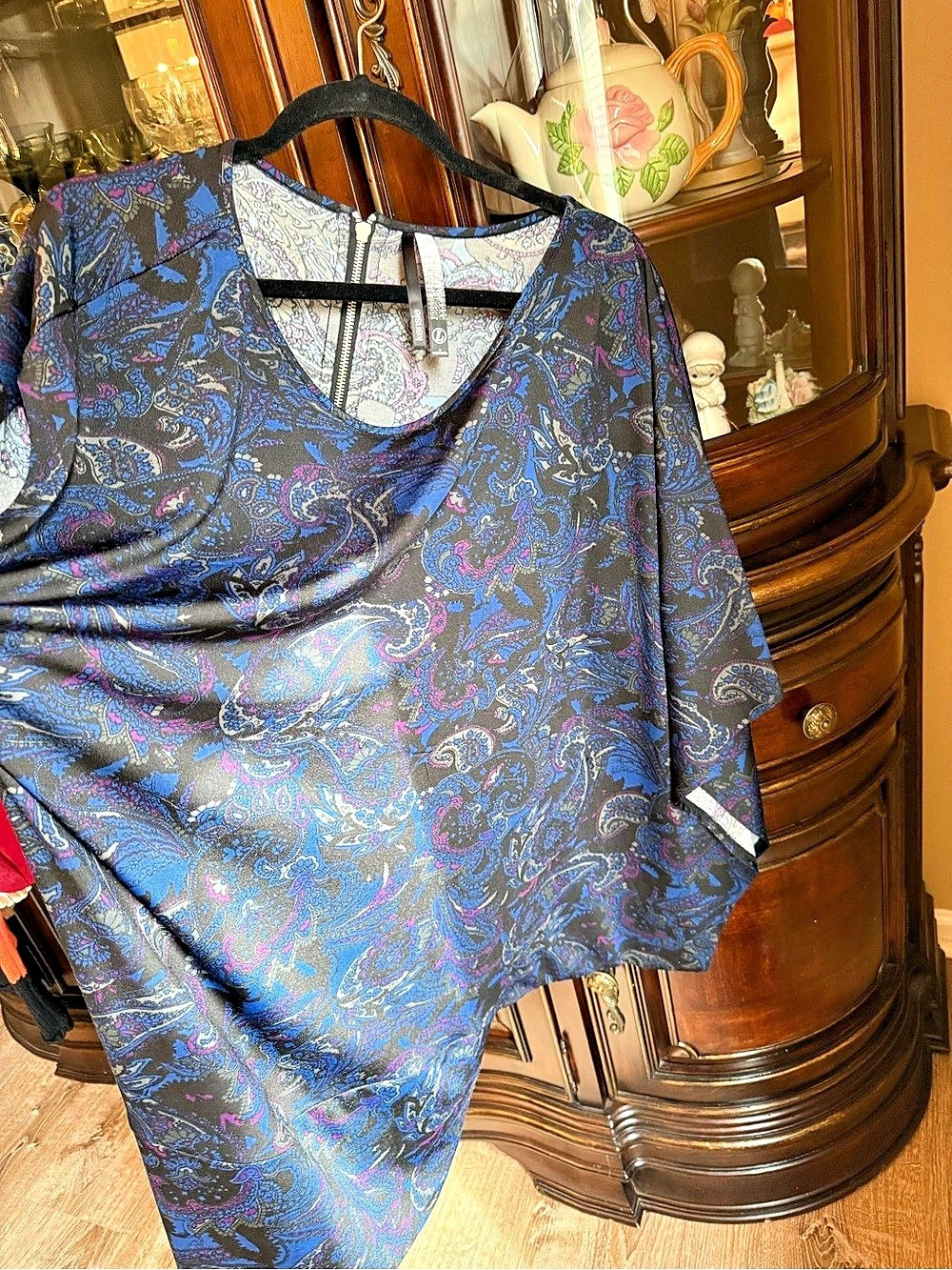 Kensie Paisley Blouse in Blue & Black Size Large Like New